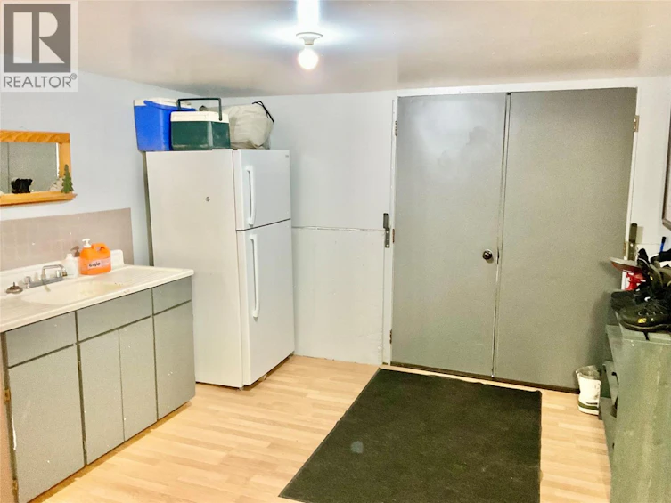 786 Strathmore Avenue, Greenwood, BC, V0H 1J0 - 52