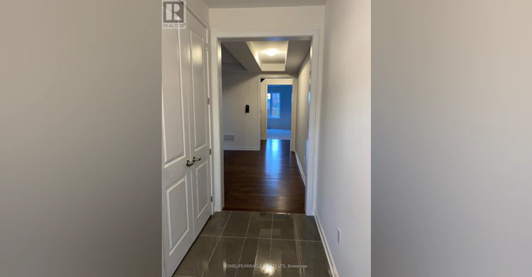 335 Reg Harrison Trail, Newmarket, ON, L3X 0M2 - 27