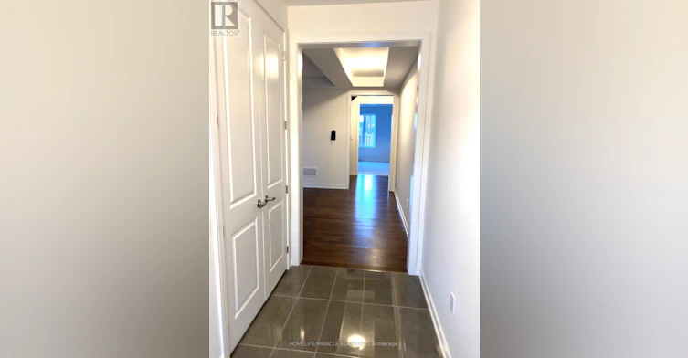 335 Reg Harrison Trail, Newmarket, ON, L3X 0M2 - 23