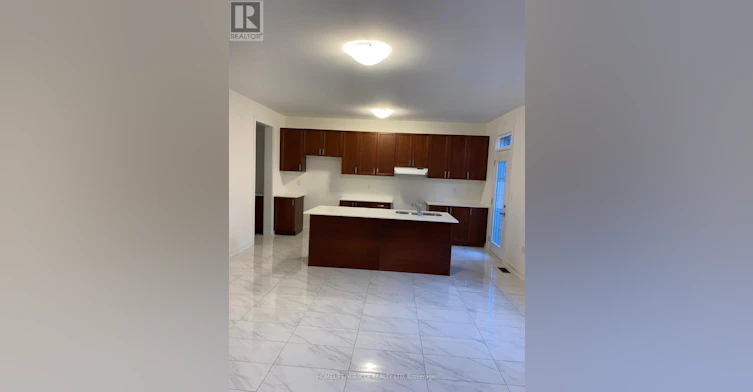 335 Reg Harrison Trail, Newmarket, ON, L3X 0M2 - 3