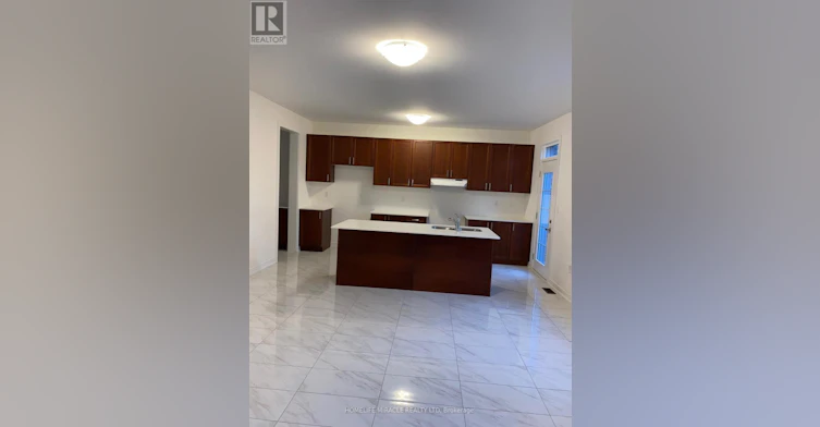 335 Reg Harrison Trail, Newmarket, ON, L3X 0M2 - 2