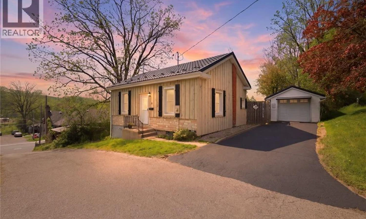 9 Keeton Lane