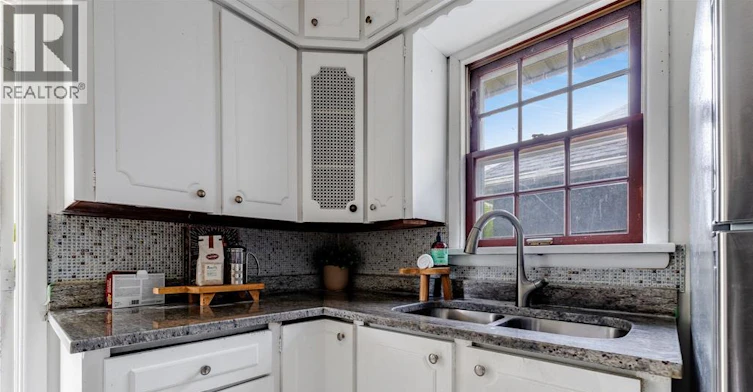 368 South Street, Windsor, ON, N9C 2W5 - 9