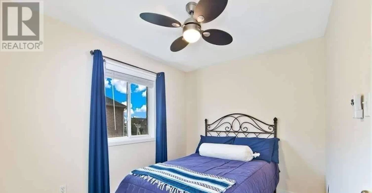 32 Etienne Street, Toronto, ON, M1L 0A4 - 16