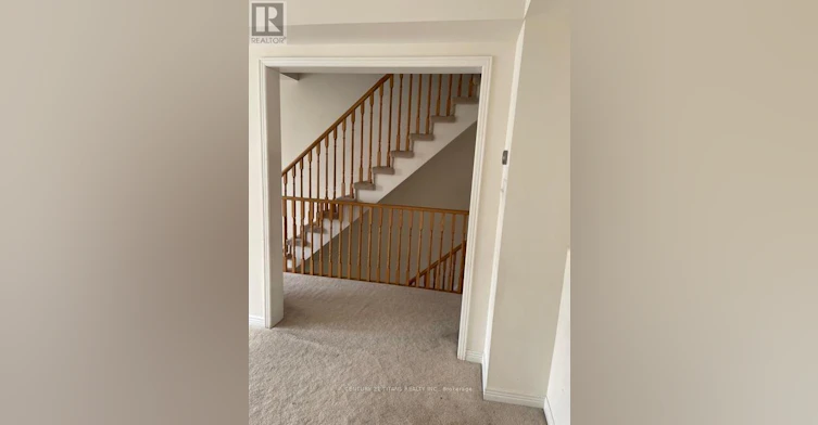 32 Etienne Street, Toronto, ON, M1L 0A4 - 19