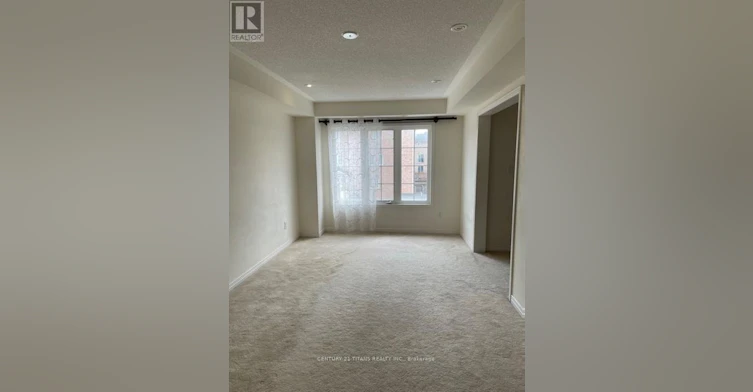 32 Etienne Street, Toronto, ON, M1L 0A4 - 8