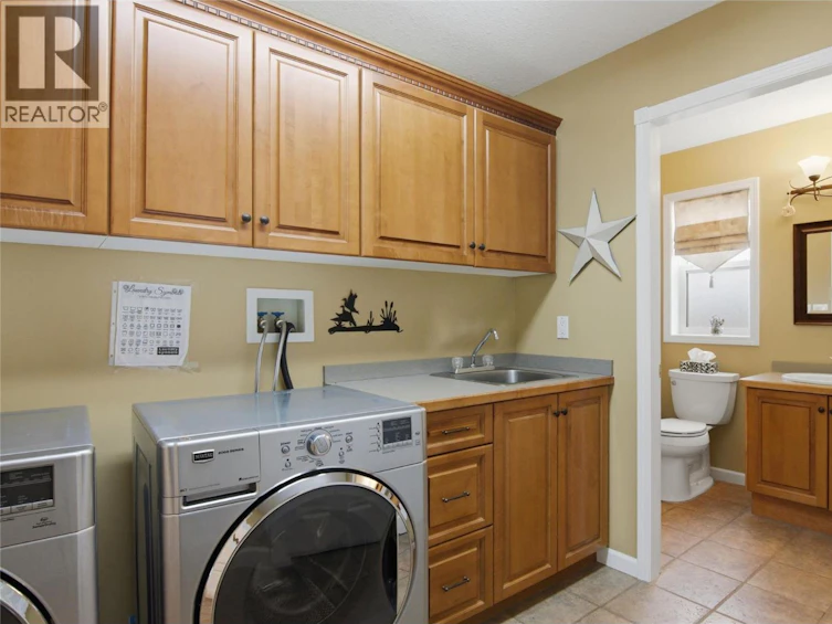 1860 Tremerton Drive, Kamloops, BC, V2E 2P5 - 40