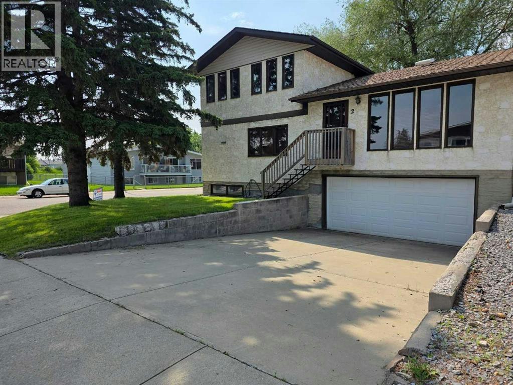 2 Nichols Crescent, Red Deer, AB, T4P 1P6
