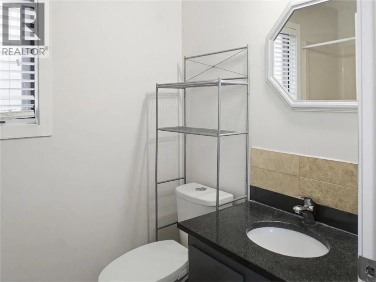 1133 13th Street, Kamloops, BC, V2B 8K4 - 10