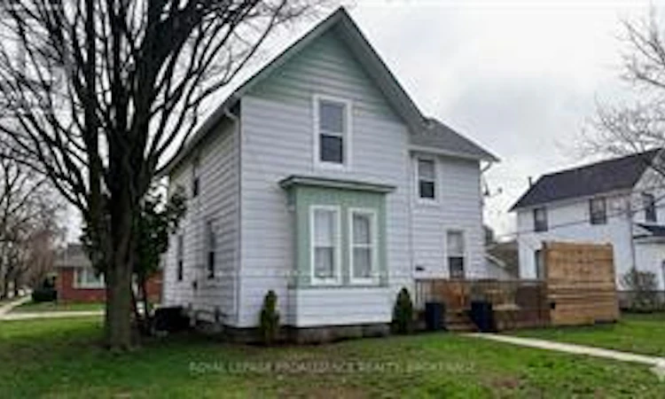151 Adelaide Street