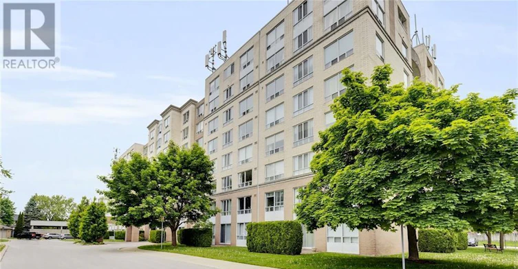 405-1510 Richmond Street, London, ON, N6G 4V2 - 2