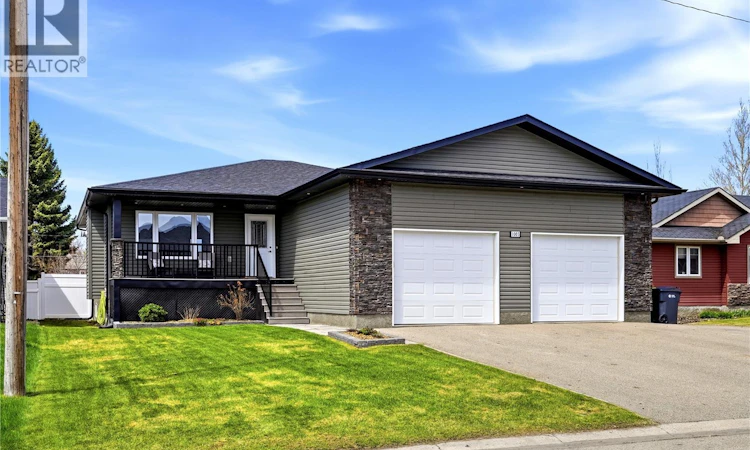 1003 Dewdney Street