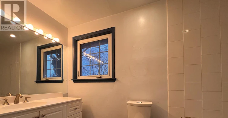 93 Lord Seaton Road, Toronto, ON, M2P 1K7 - 14