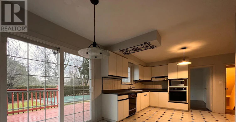93 Lord Seaton Road, Toronto, ON, M2P 1K7 - 5