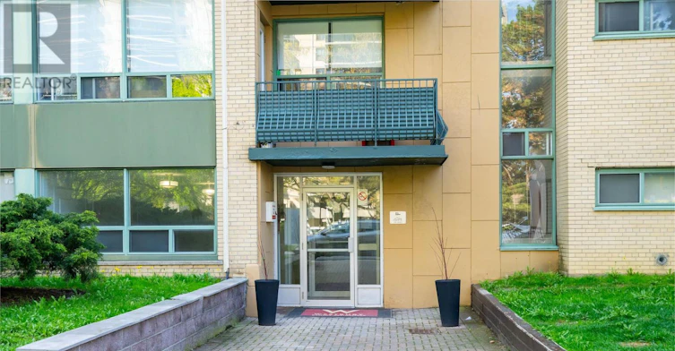 M8-77 Erskine Avenue, Toronto, ON, M4P 1Y5 - 8