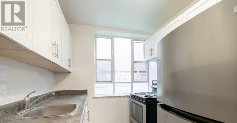 M8-77 Erskine Avenue, Toronto, ON, M4P 1Y5 - 6