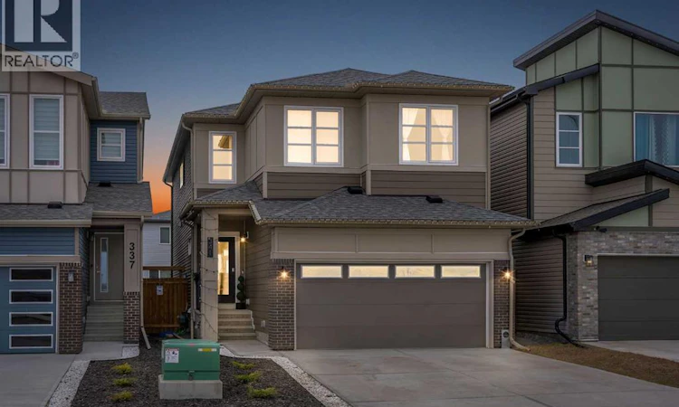 341 Walcrest View SE