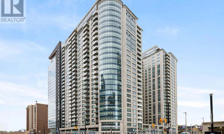 2406-242 Rideau Street