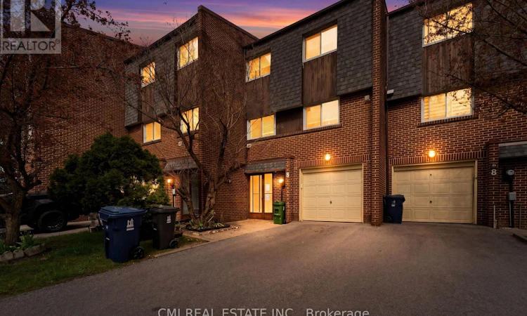 6 Windy Golfway Way