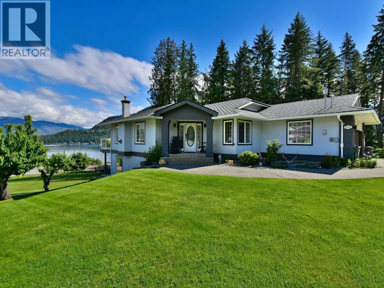 2860 Marine Drive, Blind Bay, BC, V0E 1H1