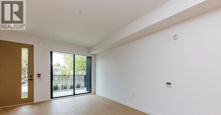 1-2868 Nanaimo Street, Vancouver, BC, V5N 5G1 - 5