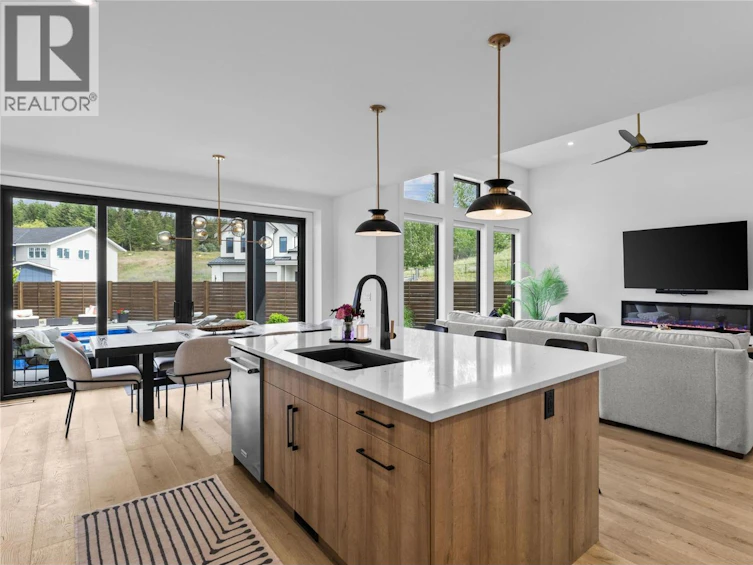 4237 Russo Street, Kelowna, BC, V1W 0C6 - 18