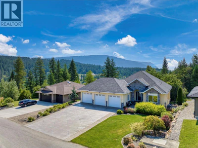 2728 Valleyview Drive - 2