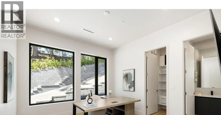 620 Kenwood Road, West Vancouver, BC, V7S 1S8 - 3