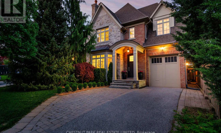 7 Strathgowan Crescent