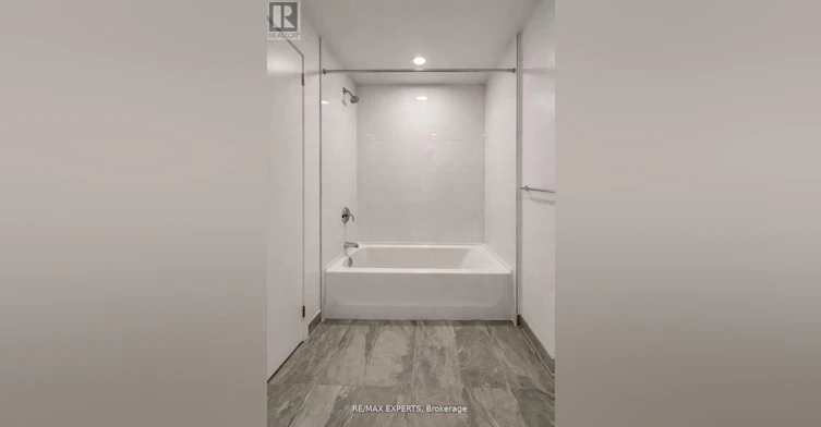 1518-20 O'neil Road, Toronto, ON, M3C 0R2 - 10