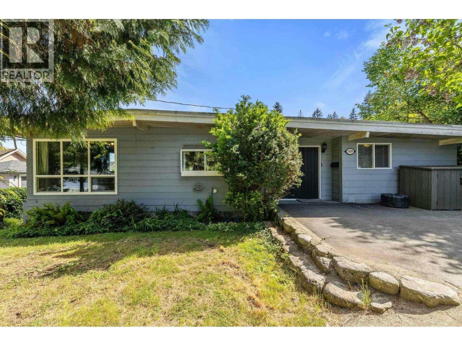 1908 Warwick Crescent, Port Coquitlam, BC, V3C 1L8