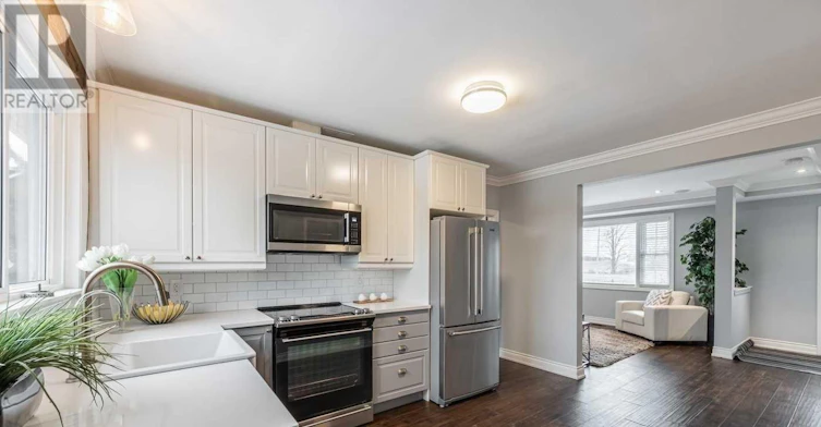 577 Dundas Street E, Hamilton, ON, L7A 0K8 - 9