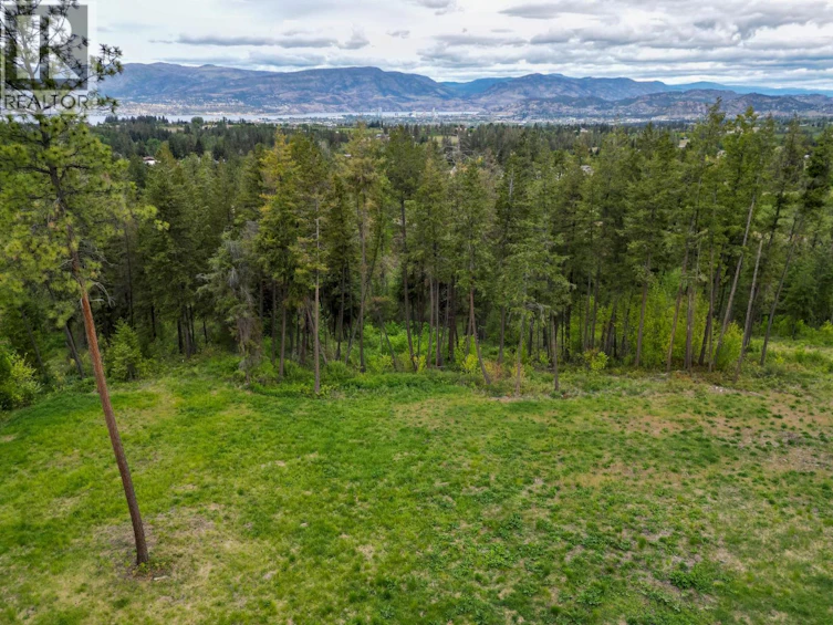 4415 Hayes Road, Kelowna, BC, V1W 4C5 - 3