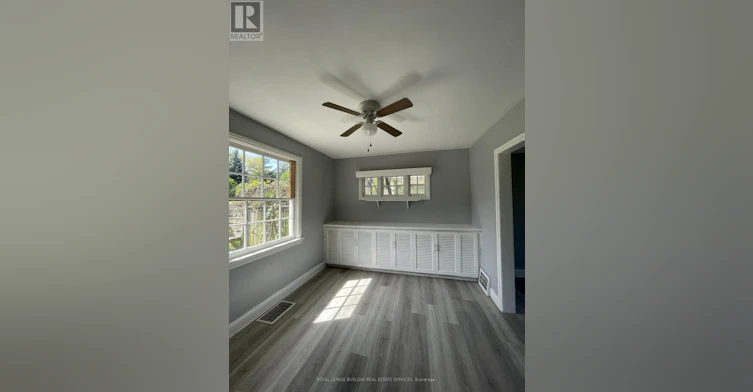 UPPER-46 Plains Road E, Burlington, ON, L7T 2B9 - 11