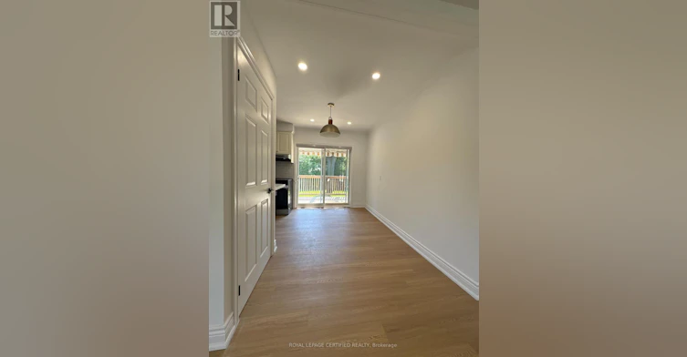 414 Third Line, Oakville, ON, L6L 4A5 - 5