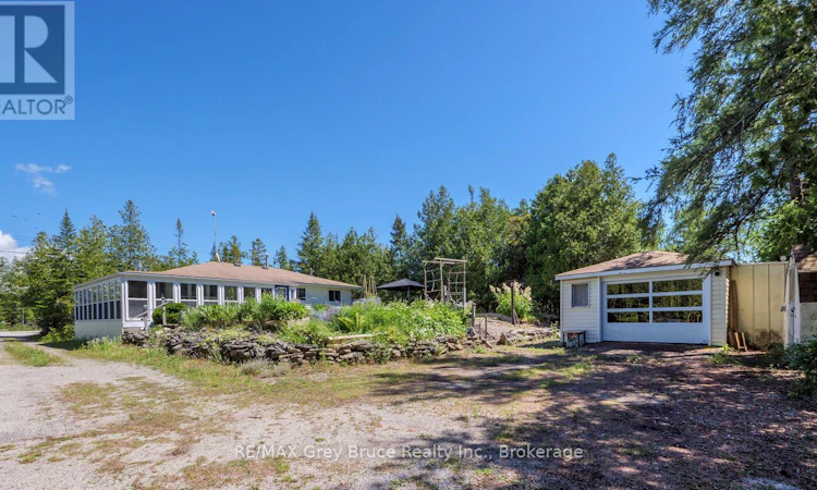 1034 Dorcas Bay Road