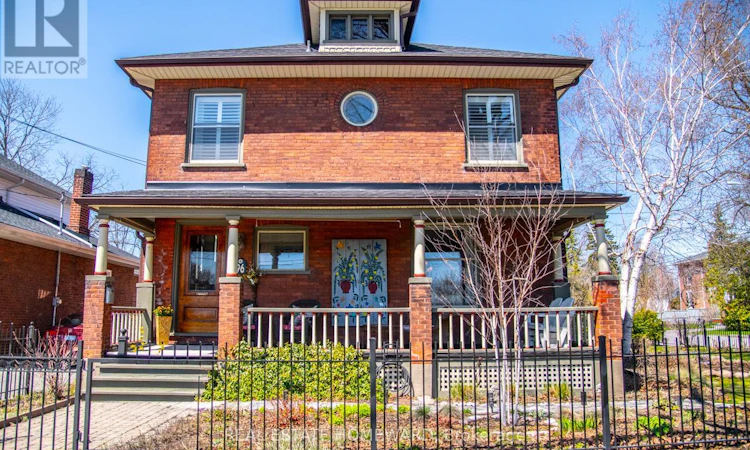 96 James Street W