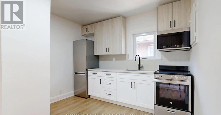 2-1214 Avenue Road, Toronto, ON, M5N 2G4