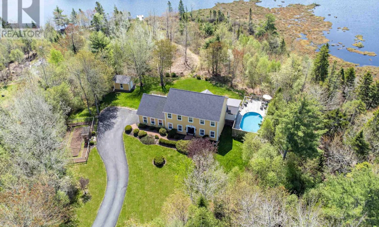 298 St Andrews Drive