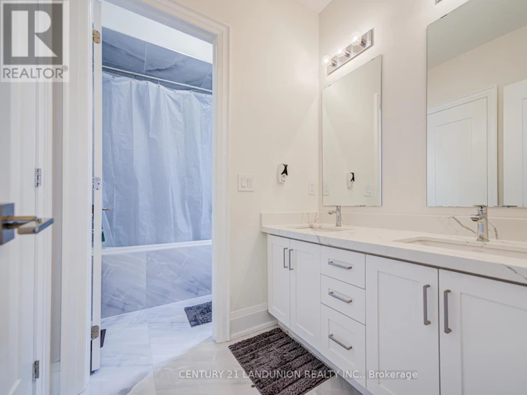 121 Milky Way Drive, Richmond Hill, ON, L4C 4L9 - 33