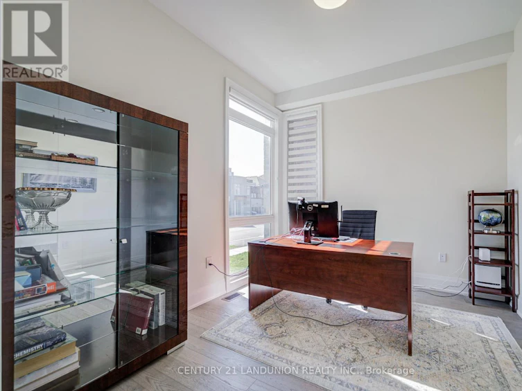 121 Milky Way Drive, Richmond Hill, ON, L4C 4L9 - 2