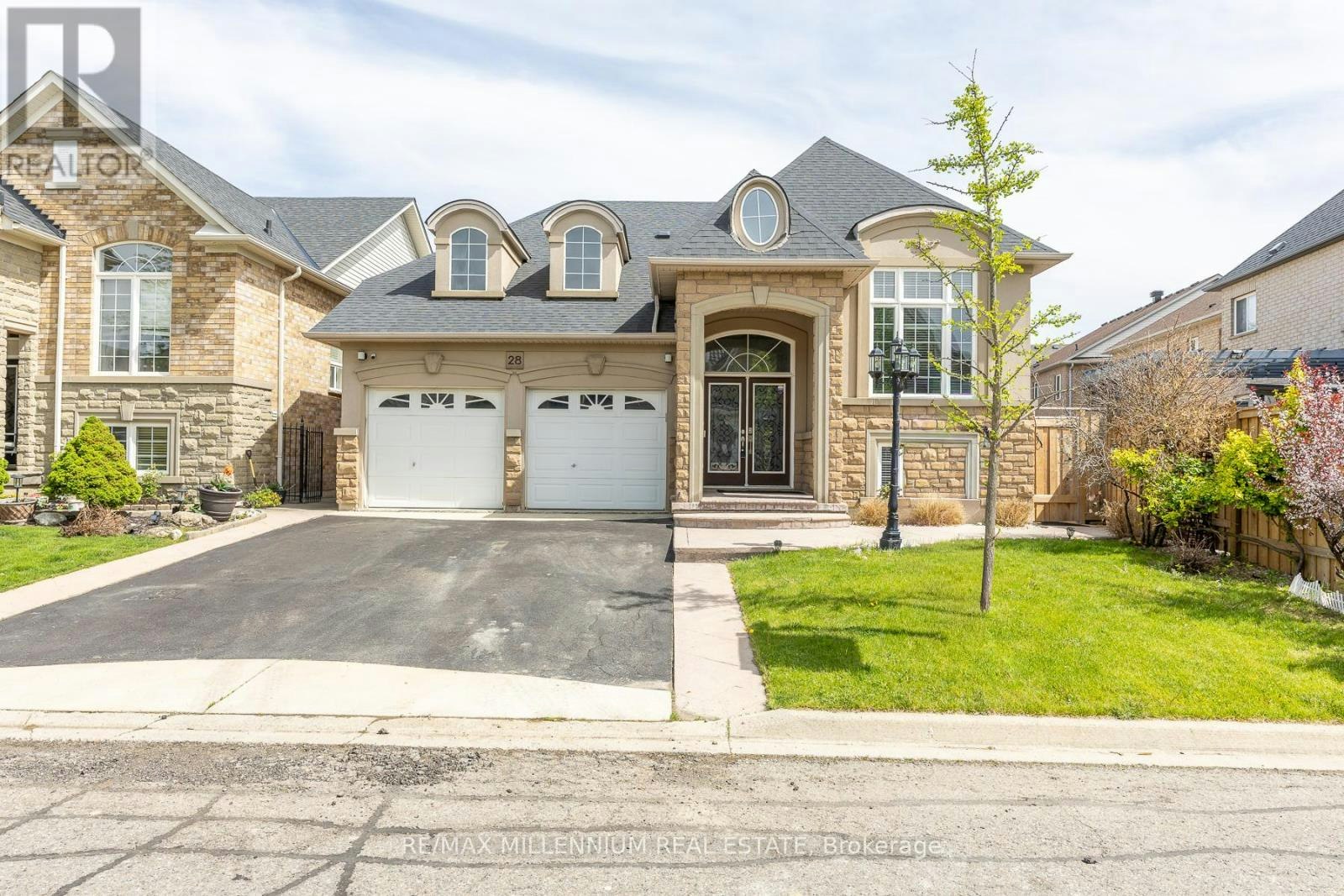 28 Donherb Crescent, Caledon, ON, L7C 1E4