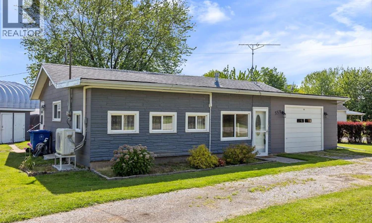 559 County 50 Road West