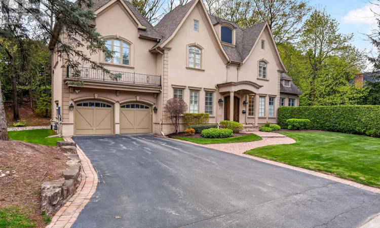 3 Legacy Court