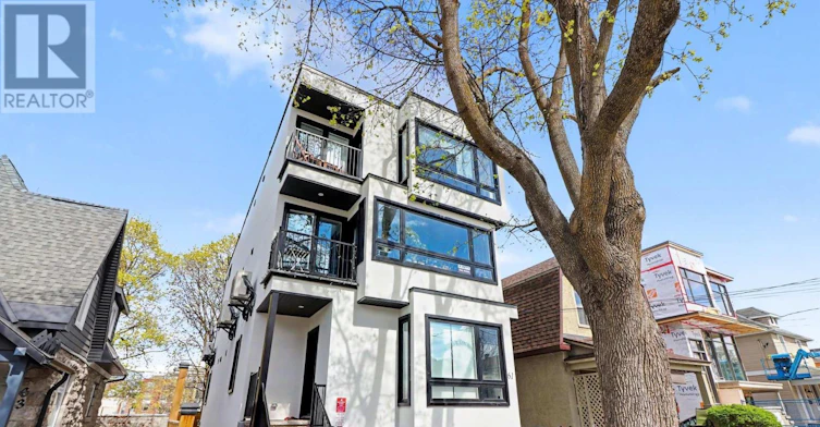 A-61 Pinehurst Avenue, Ottawa, ON, K1Y 1K5