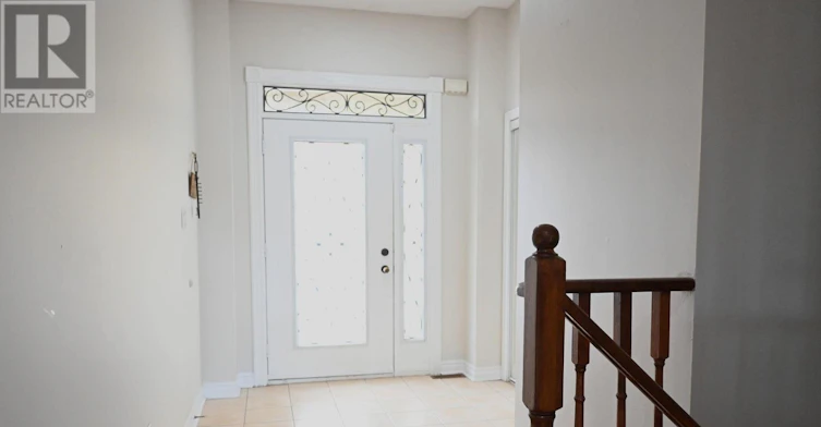 39 Harbourtown Crescent, Brampton, ON, L6V 4P4 - 2