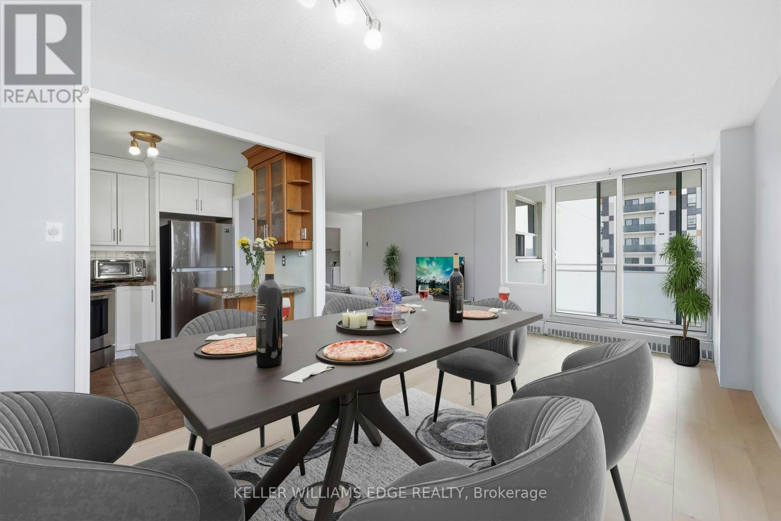 703-2345 Confederation Parkway, Mississauga, ON, L5B 2H3