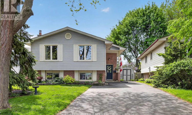 31 Beechbank Crescent