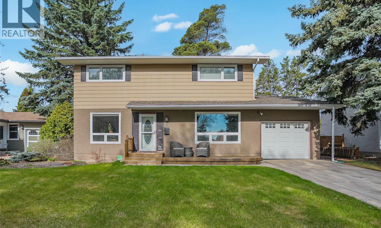 5 Leyden Crescent