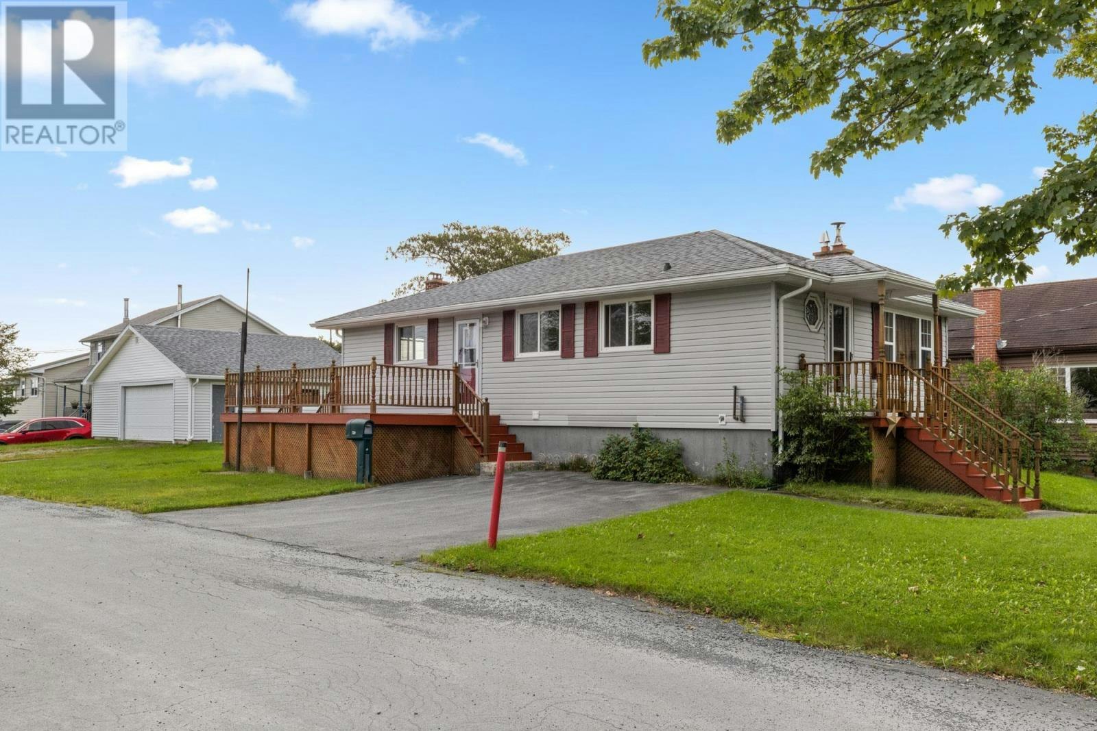 720 Herring Cove Road, Halifax, NS, B3R 1Y8